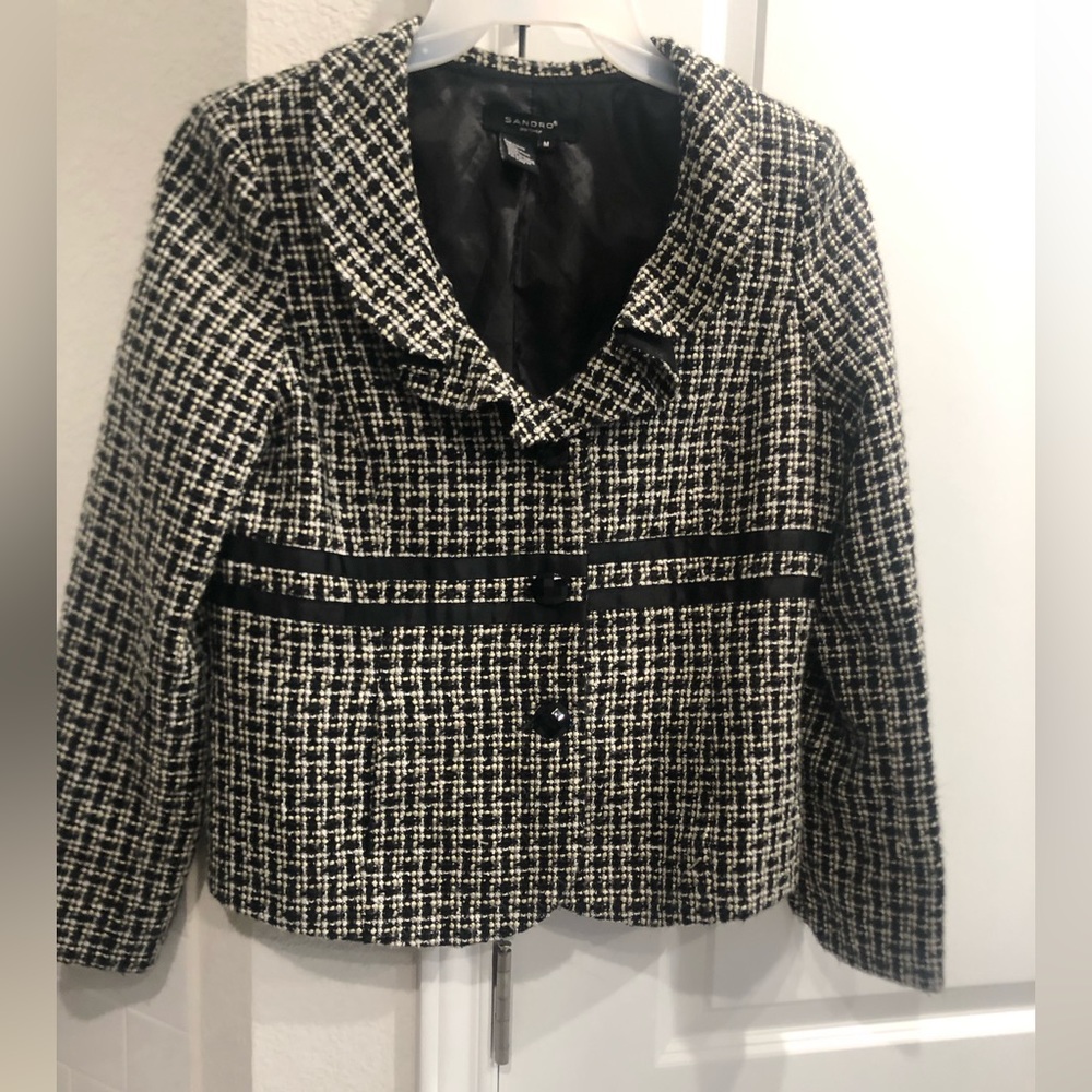 Sandro cream & Black Blazer Size Medium - Picture 1 of 8